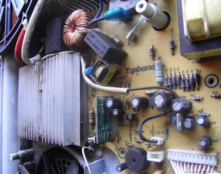 美的MC-SF205电磁炉断续加热,间隔1秒钟循环