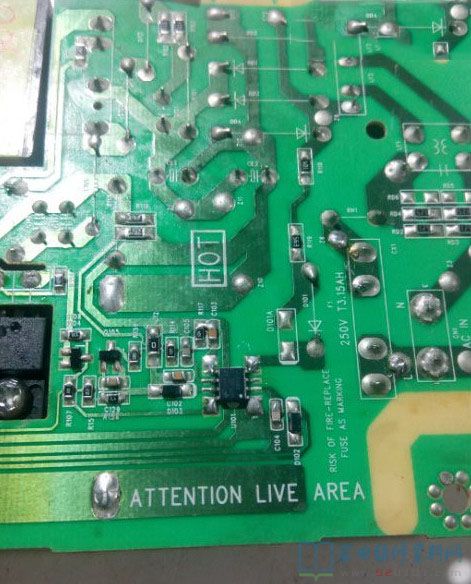 个人经验：TCL L32E5300D液晶电视电源板不通电故障维修 第1张