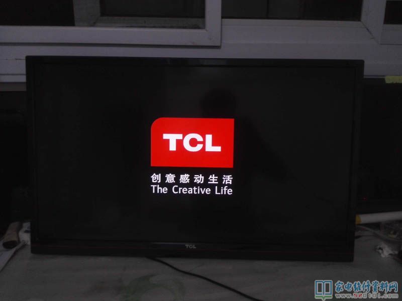 TCL L32S3211液晶电视黑屏后更换灯条过程 第18张