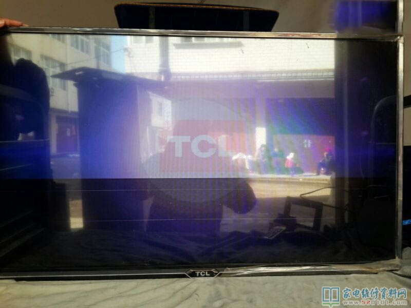 TCL 42F5300A-3D液晶电视屛闪的故障维修 第4张
