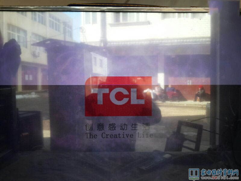 TCL 42F5300A-3D液晶电视屛闪的故障维修 第5张