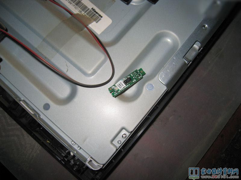 海信LED32K200液晶电视遥控器失灵的故障维修 第2张