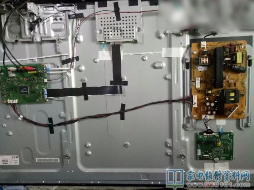 索尼KDL-47R500A液晶电视指示灯闪六下保护的故障检修 第3张