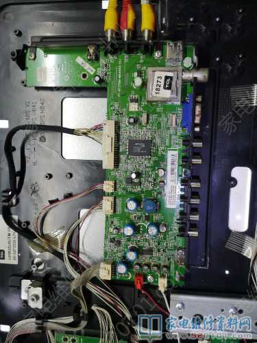 TCL L32F3320B液晶电视经常闪屏和黑屏的故障维修 第2张
