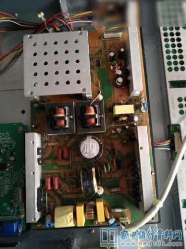 长虹LT47600液晶电视指示灯红灯不开机的故障维修 第1张