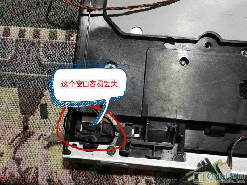 小米L47M1-AA液晶电视的铝板拆卸方法（图） 第5张