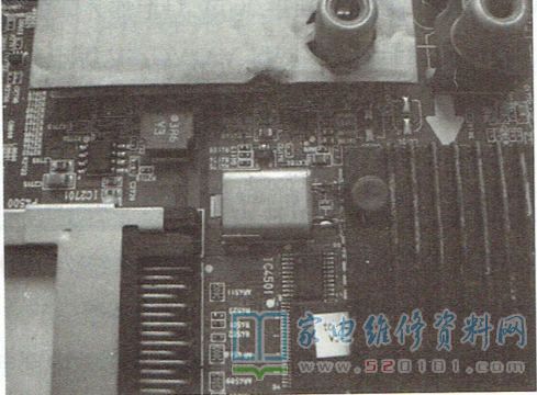 LG 47LE5500-CA液晶电视无图像的故障维修 第2张