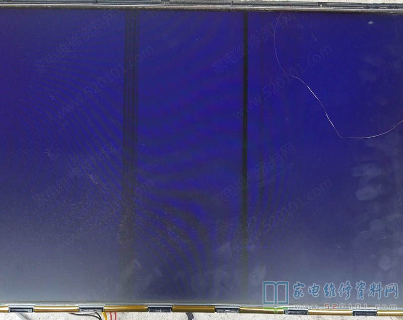 用飞线法修复M236MWF1液晶屏的蓝屏并伴有黑线故障 第1张