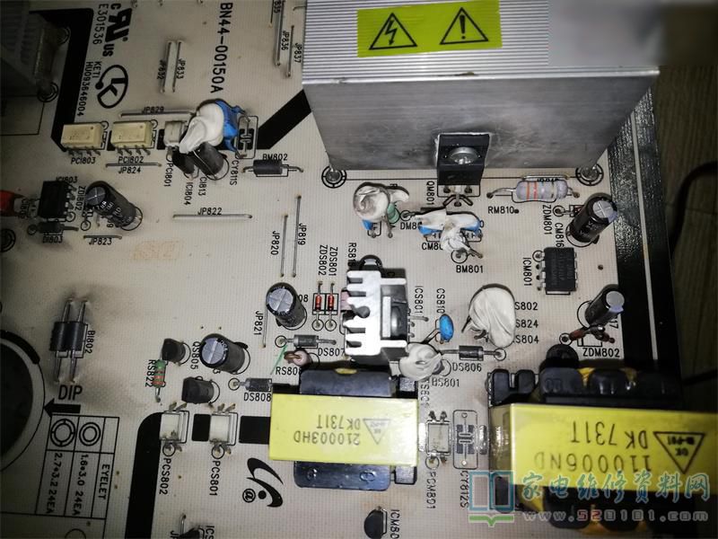 电源芯片炸裂情况下修复三星LA52M81B液晶电视机不通电故障 第7张