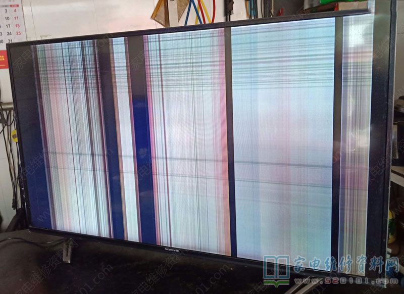 创维49E366W液晶电视出现竖横线的故障维修 第2张