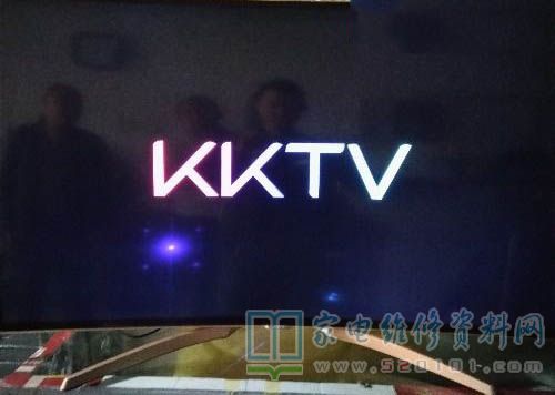 KKTV Q55S曲面电视开机背光亮一下就黑屏有声音的维修 第6张