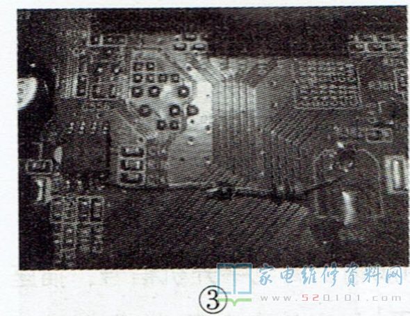 增加一直电阻修复飞利浦32PFL5409液晶电视死机的故障 第3张