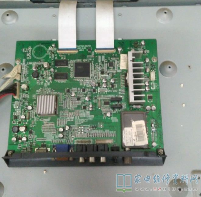 海信TLM3233D液晶电视无规律自动关机的故障维修 第1张