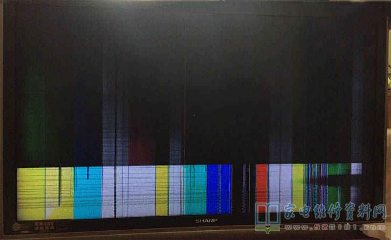 夏普LCD-46GX3液晶电视图像竖彩条的故障维修 第6张