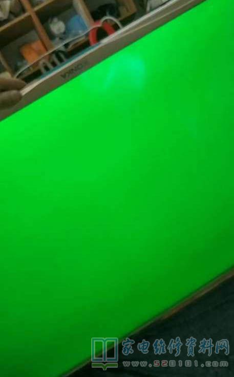 康佳43英寸液晶电视屏幕红绿蓝白颜色来回闪烁的维修 第2张
