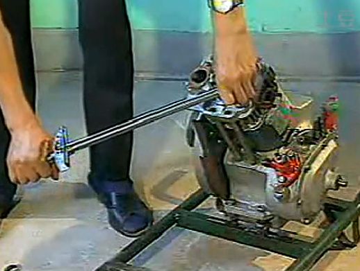 单缸柴油机维修视频